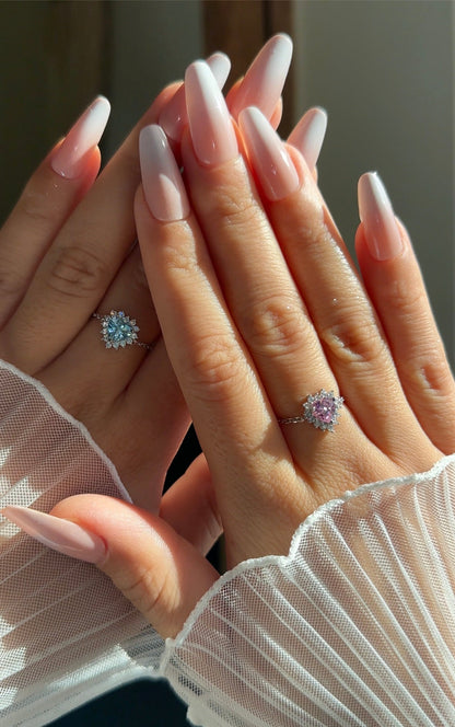 Queen of Hearts Chain Ring- Pink